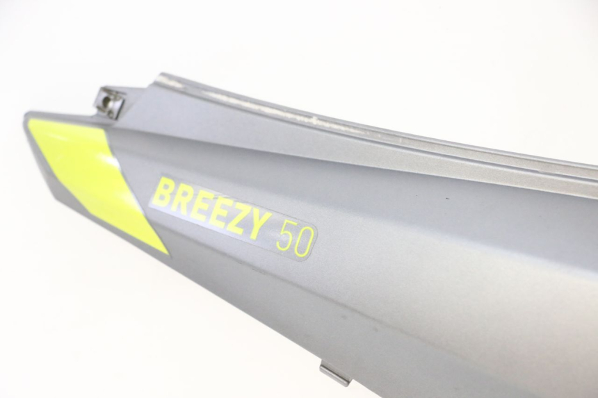 photo de CARENA POSTERIORE SINISTRA MOTRON BREEZY 4T 50 (2021 - 2025)