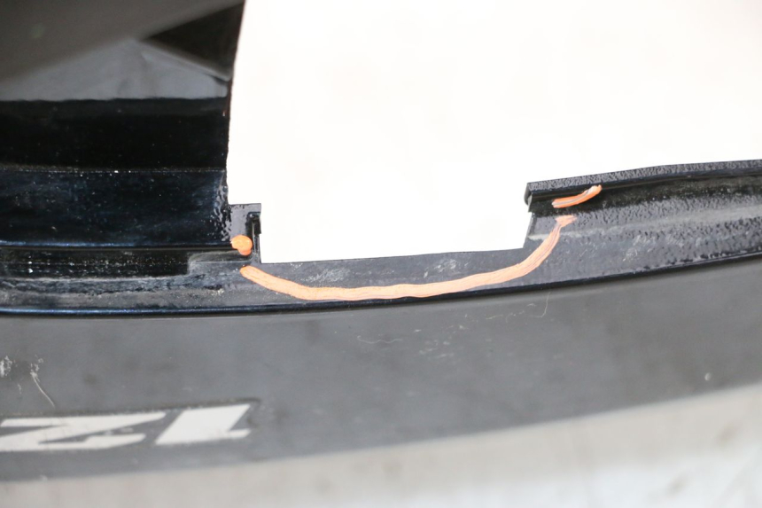 photo de CARENA POSTERIORE SINISTRA SUZUKI BURGMAN 125 (2007 - 2014)