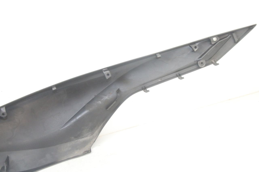 photo de CARENA POSTERIORE SINISTRA HONDA FORZA 125 (2021 - 2025)