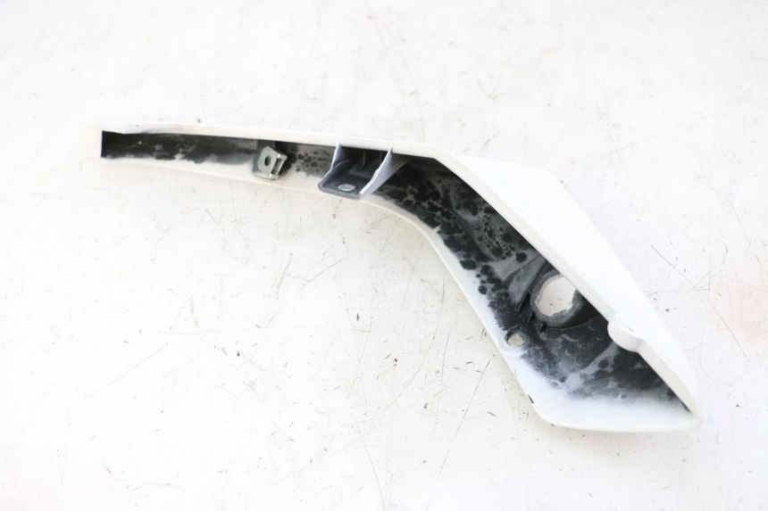 photo de CARENA POSTERIORE SINISTRA BMW G310 R 310 (2016 - 2020)