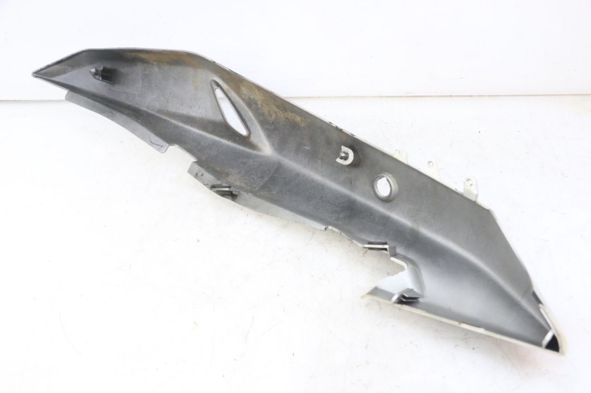 photo de CARENA POSTERIORE SINISTRA SUZUKI GS GSE 500 (2001 - 2003)