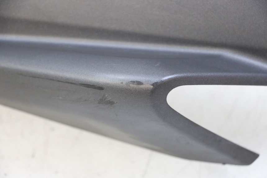 photo de CARENA POSTERIORE SINISTRA HONDA PCX (JF57/JF64) 125 (2014 - 2018)