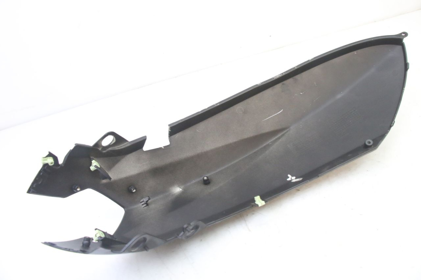 photo de FLANC POSTERIORE SINISTRO PEUGEOT KISBEE 4T 50 (2018 - 2022)