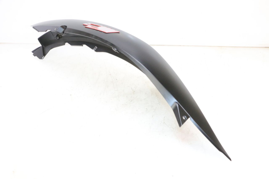 photo de CARENA POSTERIORE SINISTRA PIAGGIO MP3 HPE 300 (2019 - 2026) - Dettagli dei punti di fissaggio