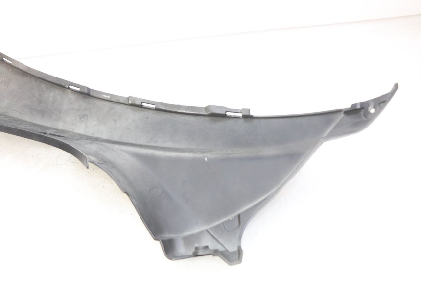 photo de CARENA POSTERIORE SINISTRA PIAGGIO MP3 LT 300 (2010 - 2016)