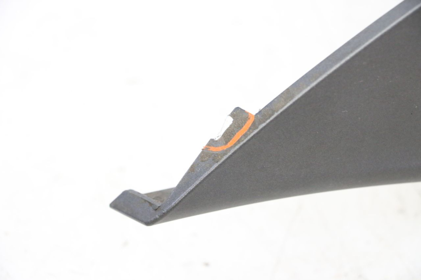 photo de CARENA POSTERIORE SINISTRA PIAGGIO MP3 500 (2016 - 2018) - Zoom sui componenti