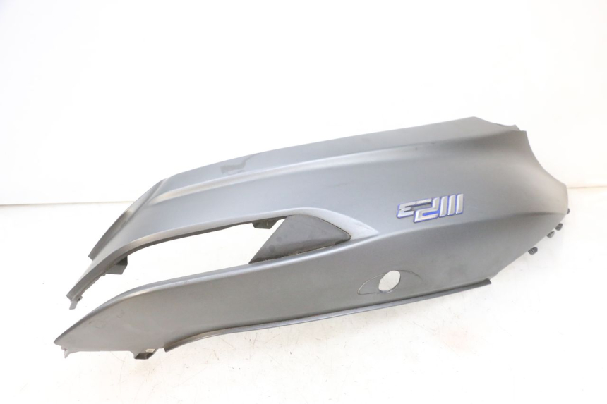 photo de CARENA POSTERIORE SINISTRA PIAGGIO MP3 500 (2016 - 2018) - Stato della superficie e materiale
