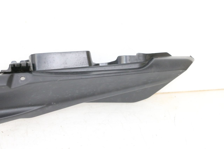 photo de CARENA POSTERIORE SINISTRA YAMAHA MT-07 MT07 ABS 700 (2018 - 2020) - Zoom sullo stato d'uso