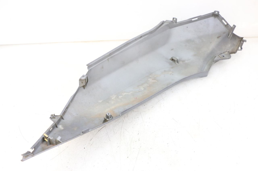 photo de CARENA POSTERIORE SINISTRA PEUGEOT BELVILLE 125 (2017 - 2021)