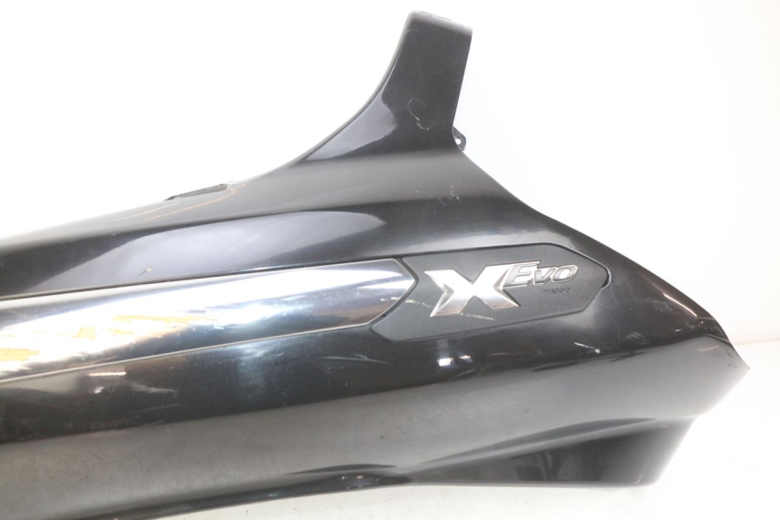 photo de FLANC POSTERIORE SINISTRO PIAGGIO XEVO - X EVO 125 (2007 - 2016)