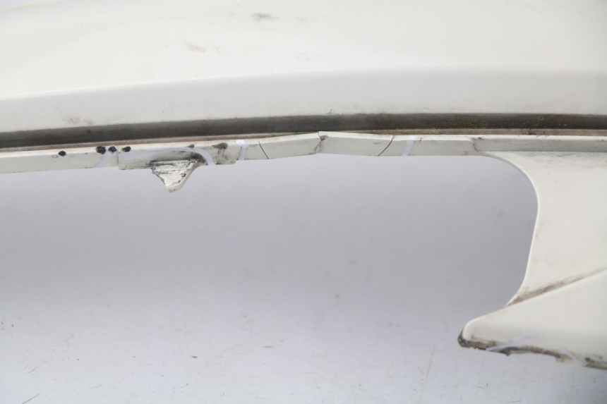 photo de FLANC POSTERIORE SINISTRO SUZUKI AN BURGMAN 400 (2006 - 2010)