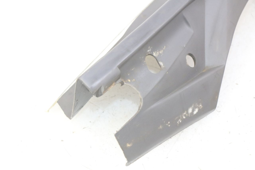 photo de FLANC POSTERIORE SINISTRO SUZUKI CP 80 (1985 - 1996)