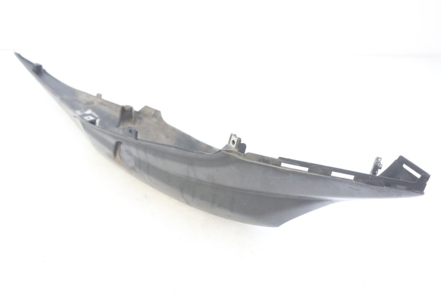 photo de FLANC POSTERIORE SINISTRO SUZUKI SIXTEEN 125 (2008 - 2010)