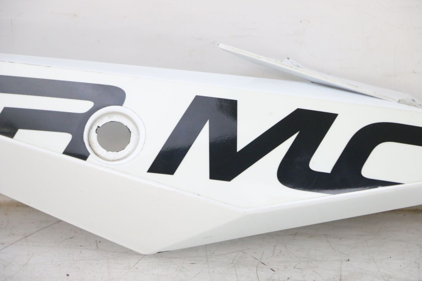 photo de CARENA POSTERIORE SINISTRA KSR TR SM 50 (2015 - 2018) - Marcature e riferimenti originali