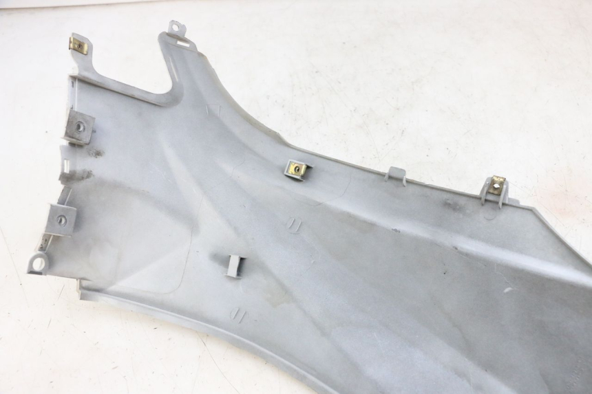 photo de CARENA POSTERIORE SINISTRA PEUGEOT TWEET PRO EFI 4T 50 (2021 - 2022)