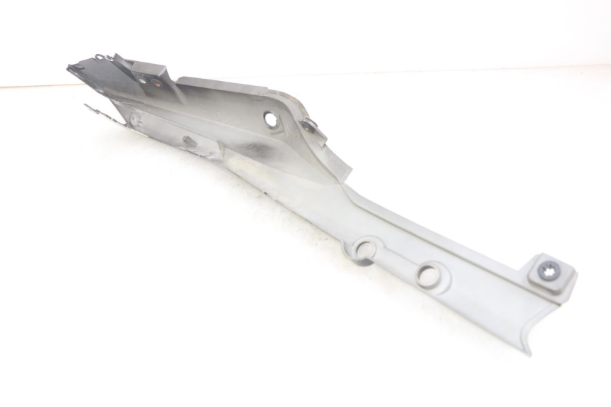 photo de FLANC POSTERIORE SINISTRO SYM WOLF SB 125 (2011 - 2018)