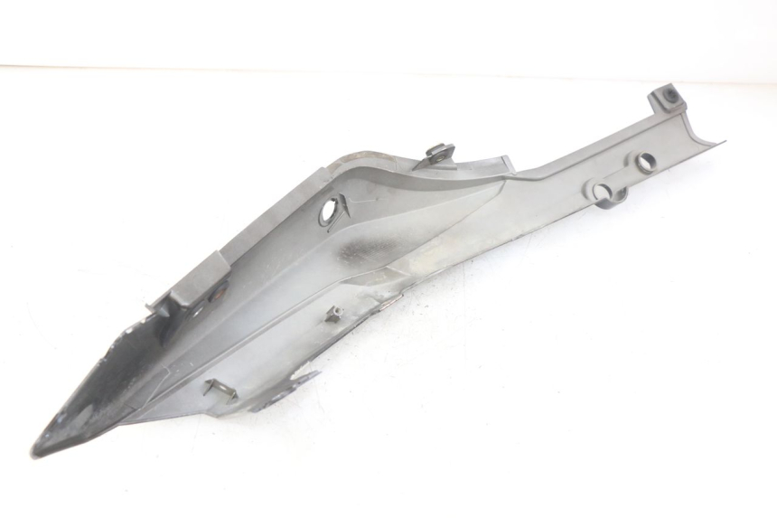 photo de FLANC POSTERIORE SINISTRO SYM WOLF SB 125 (2011 - 2018)