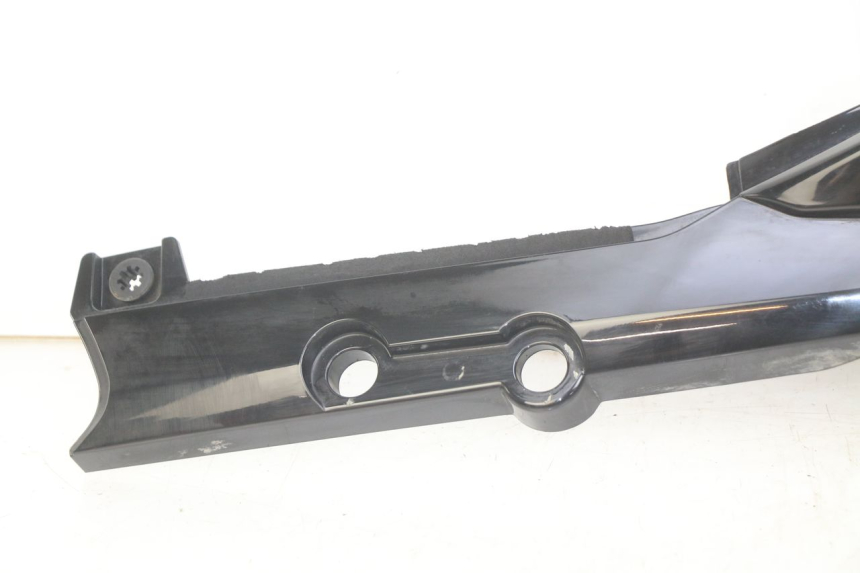 photo de FLANC POSTERIORE SINISTRO SYM WOLF SB 125 (2011 - 2018)