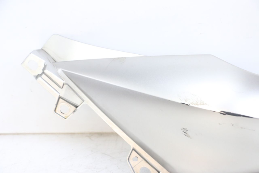 photo de FLANC POSTERIORE SINISTRO YAMAHA XMAX X-MAX ABS 125 (2017 - 2020)