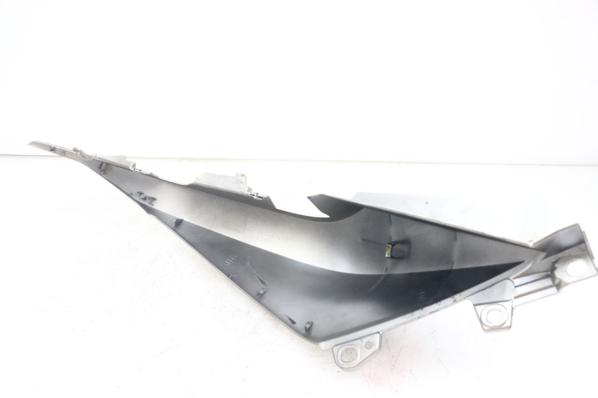 photo de FLANC POSTERIORE SINISTRO YAMAHA XMAX X-MAX ABS 125 (2017 - 2020)