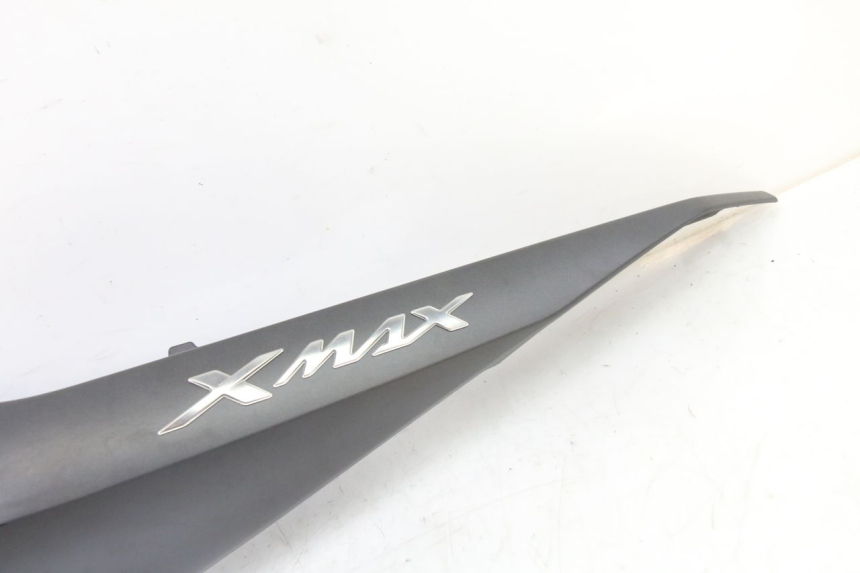 photo de CARENA POSTERIORE SINISTRA YAMAHA XMAX X-MAX 125 (2021 - 2025)
