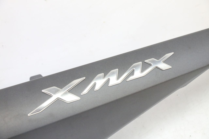 photo de CARENA POSTERIORE SINISTRA YAMAHA XMAX X-MAX 125 (2021 - 2025)