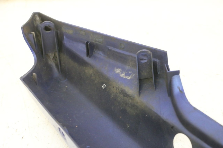 photo de CARENA POSTERIORE SINISTRA YAMAHA FZS FAZER 600 (2001 - 2003)