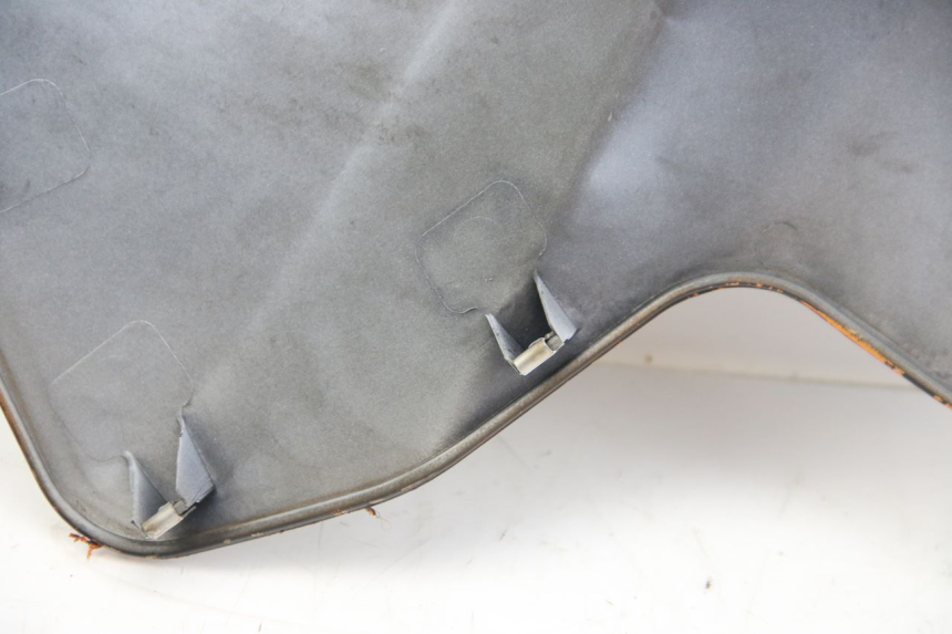 photo de PARAFANGO LATERALE ANTERIORE DESTRO APRILIA ATLANTIC 500 (2002 - 2003)