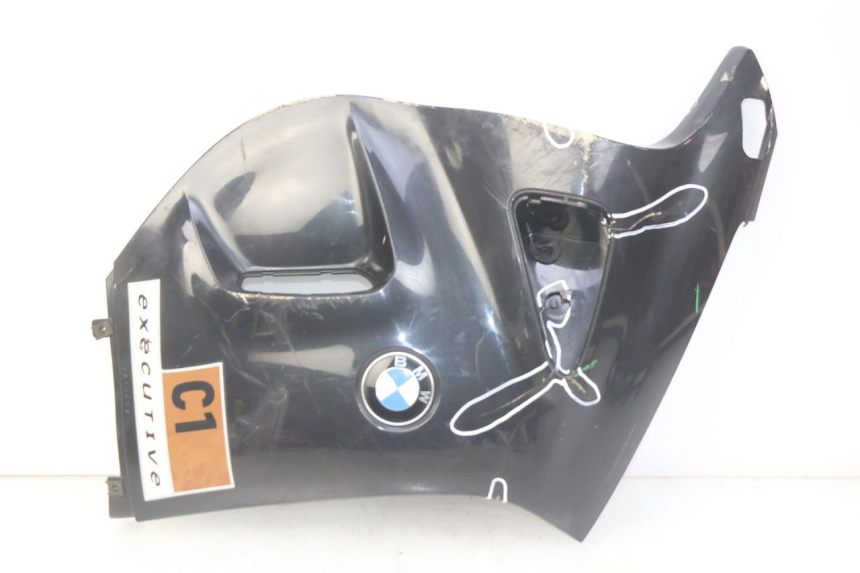 photo de PARAFANGO LATERALE ANTERIORE DESTRO BMW C1 125 (2000 - 2003)