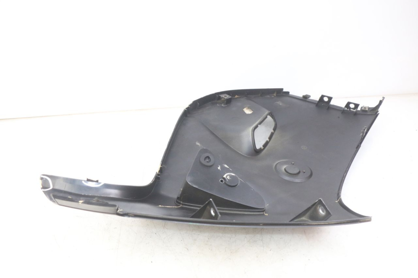 photo de PARAFANGO LATERALE ANTERIORE DESTRO BMW C1 125 (2000 - 2003)