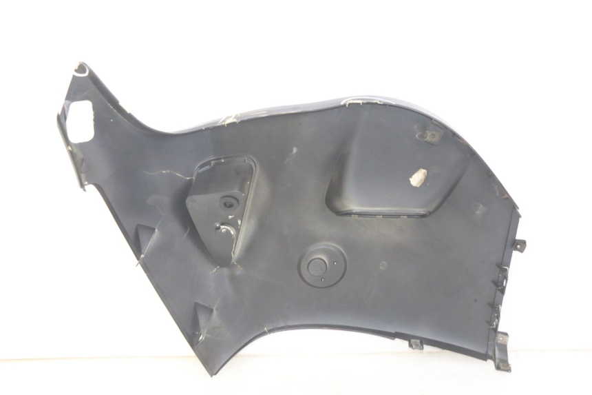 photo de PARAFANGO LATERALE ANTERIORE DESTRO BMW C1 125 (2000 - 2003)