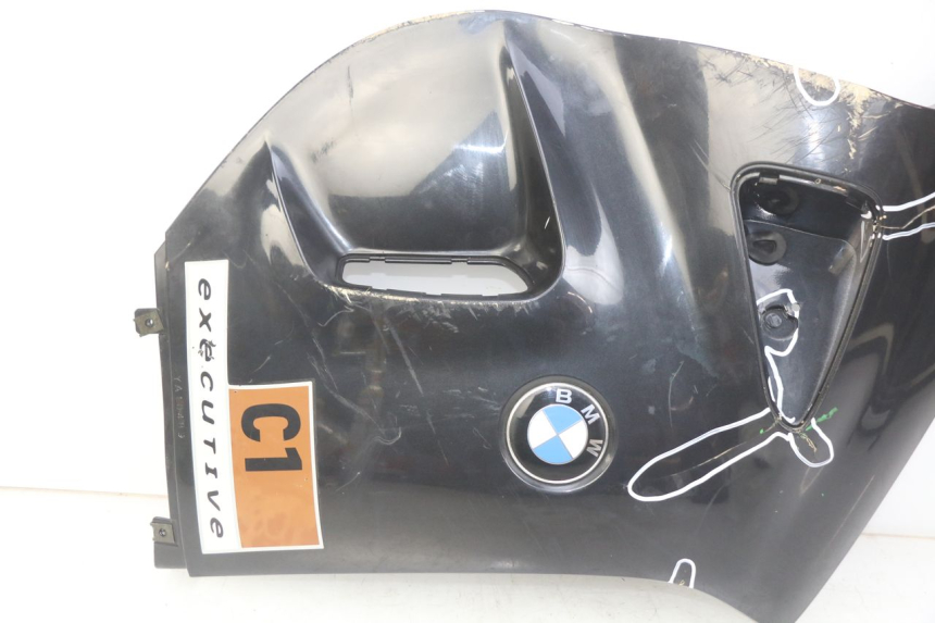 photo de PARAFANGO LATERALE ANTERIORE DESTRO BMW C1 125 (2000 - 2003)