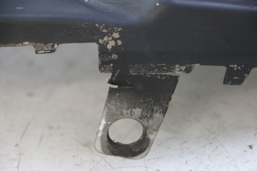 photo de PARAFANGO LATERALE ANTERIORE DESTRO PEUGEOT CITYSTAR 50 (2013 - 2017)