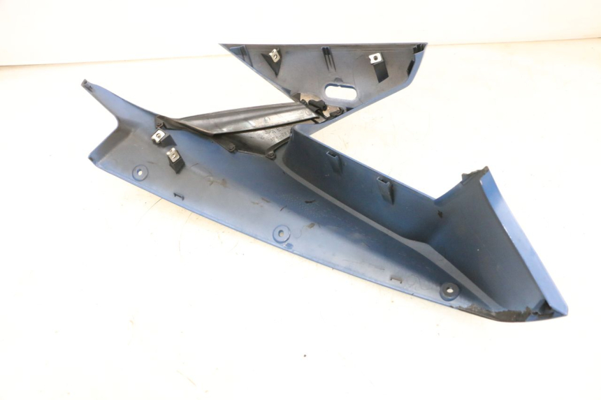 photo de Pannello laterale anteriore destro YAMAHA FJR ABS 1300 (2006 - 2012) - Primo piano tecnico