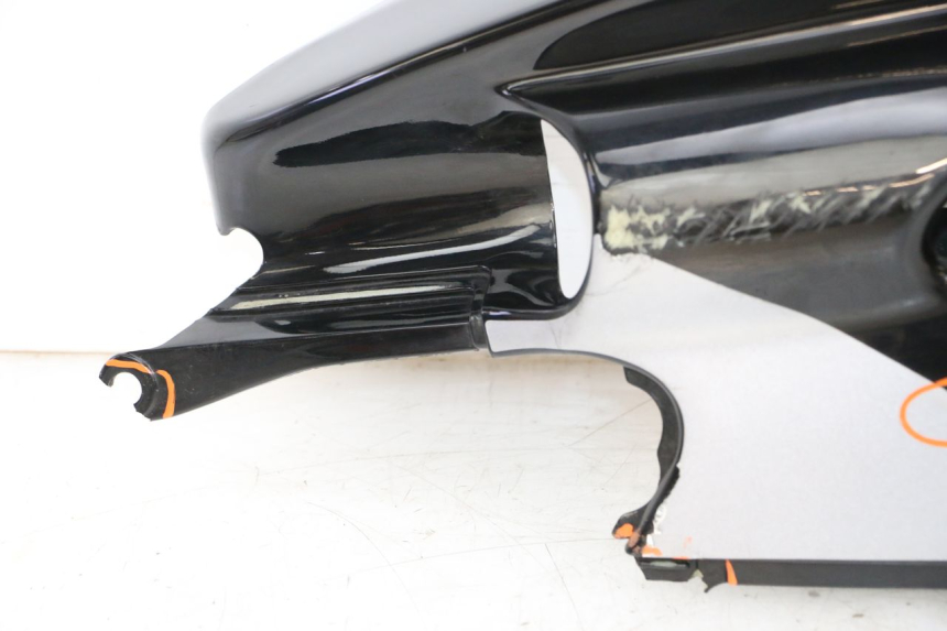 photo de CARENA HONDA NSR R 125 (1994 - 2003) - Dettagli dei punti di fissaggio