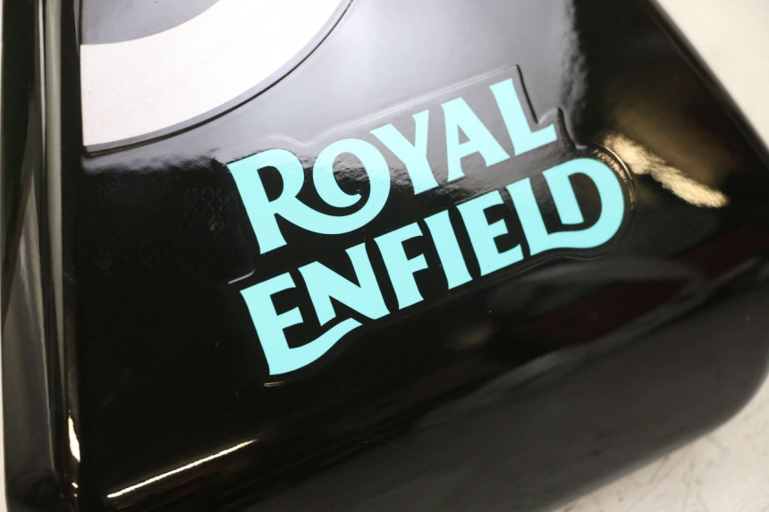 photo de CARENA ROYAL ENFIELD SCRAM 411 (2022 - 2024)