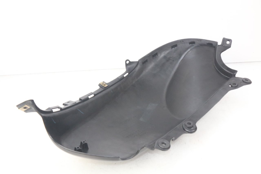 photo de PARAFANGO LATERALE ANTERIORE DESTRO SUZUKI XF FREEWIND 650 (1997 - 2003)