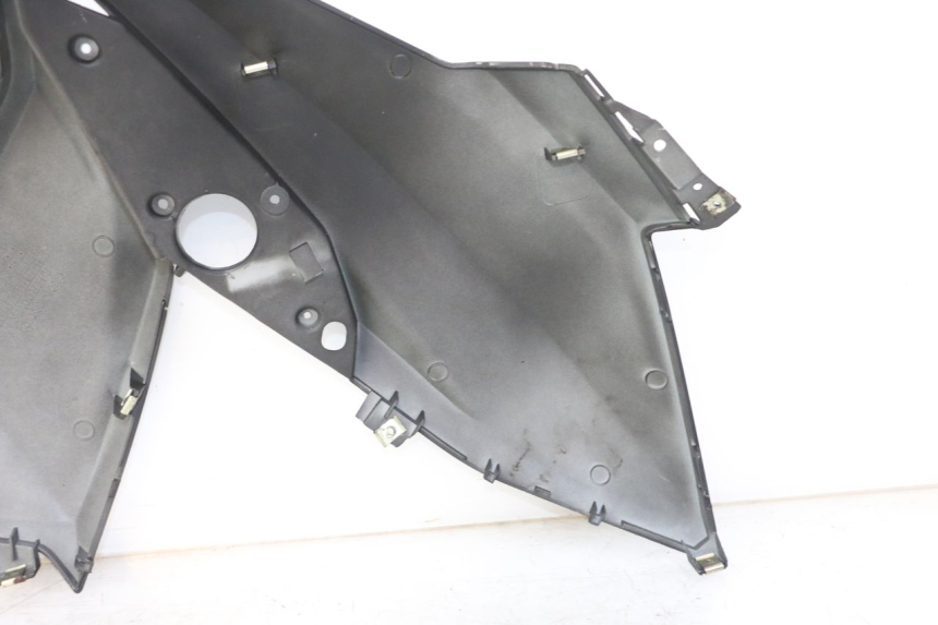 photo de PARAFANGO LATERALE ANTERIORE DESTRO SYM JET 14 4T 50 (2018 - 2022)