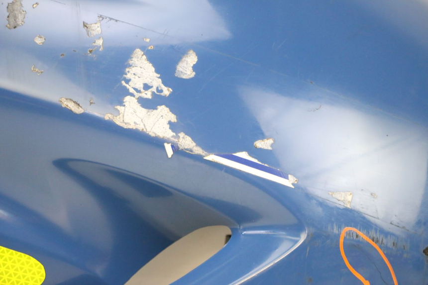 photo de FIANCO LATERALE ANTERIORE DESTRO YAMAHA TDM ABS 900 (2002 - 2014) - Primo piano ad alta risoluzione