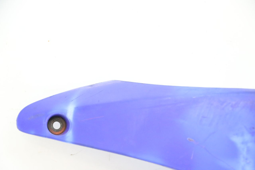 photo de PARAFANGO LATERALE ANTERIORE DESTRO YAMAHA TTR 125 (2000 - 2020) - Marcature e riferimenti originali