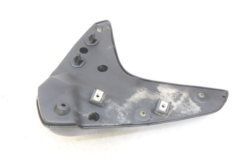 photo de PARAFANGO LATERALE ANTERIORE DESTRO SYM WOLF SB 125 (2011 - 2018)