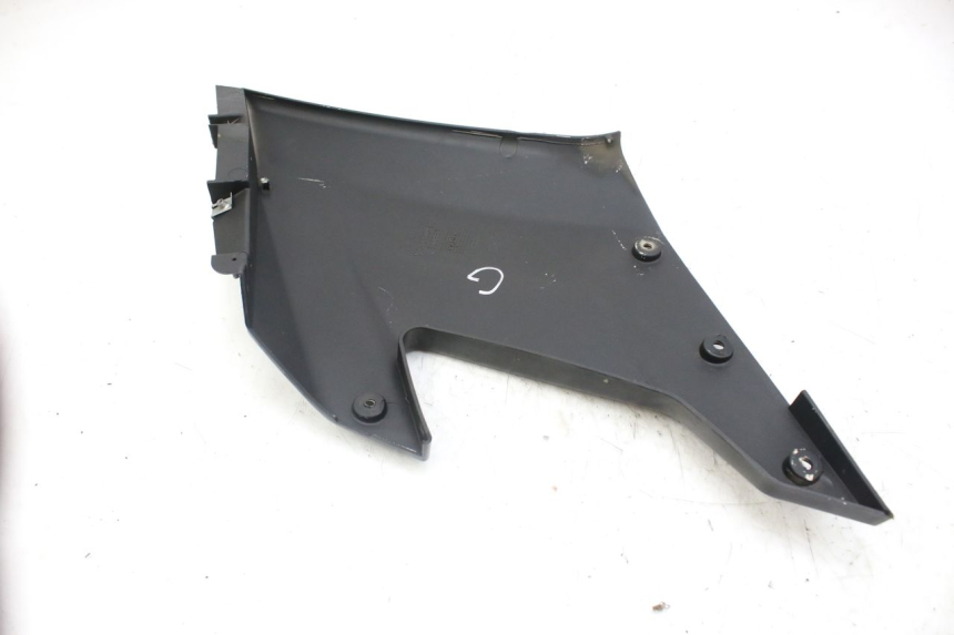 photo de PARAFANGO LATERALE ANTERIORE SINISTRO DERBI GPR 50 (2004 - 2009)