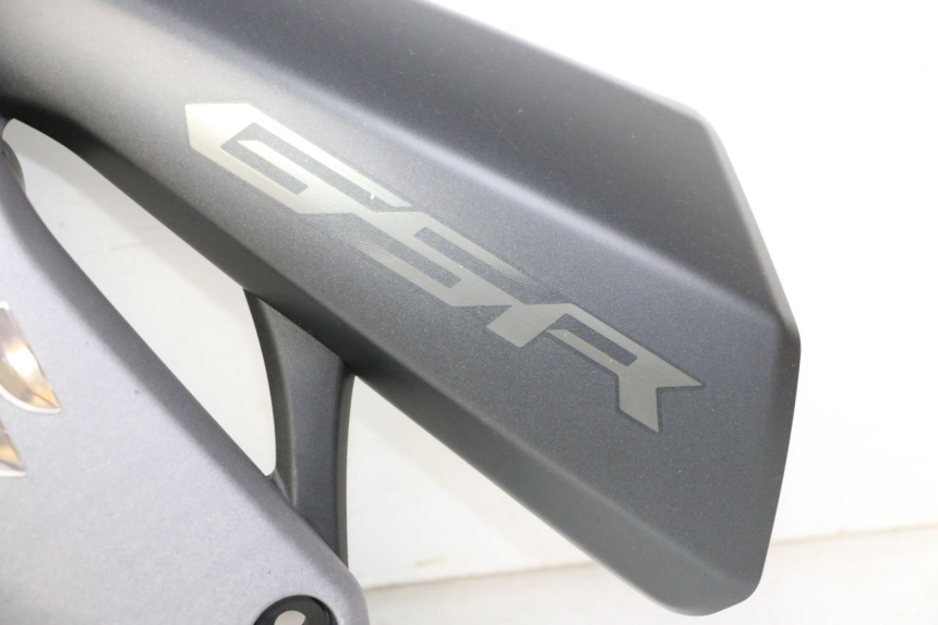 photo de CARENA SUZUKI GSR 750 (2011 - 2017)