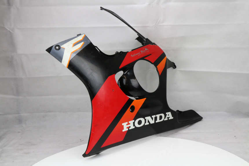 photo de Pannello laterale anteriore sinistro HONDA CBR F 600 (1996 - 1998)