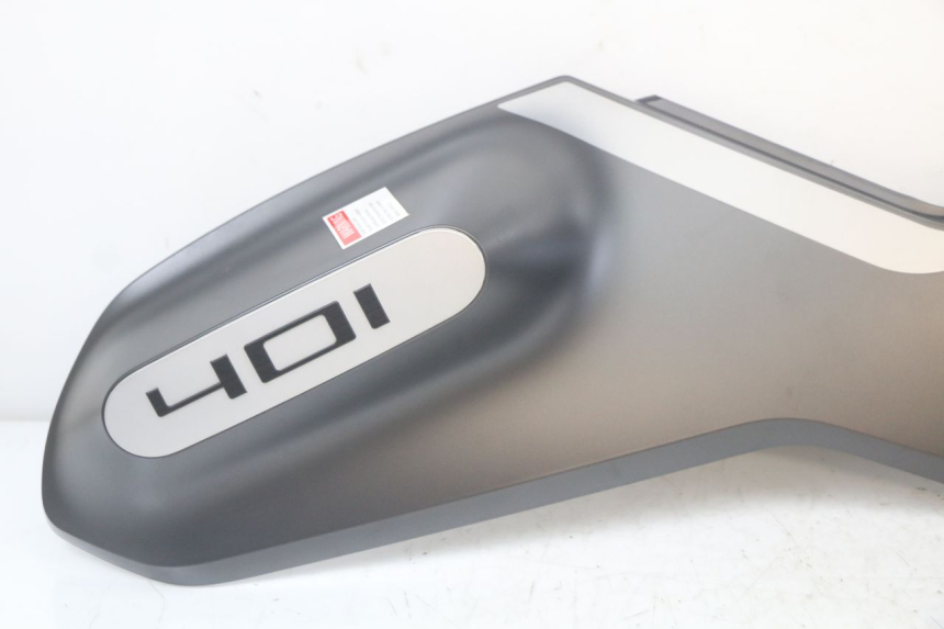 photo de CARENA HUSQVARNA SVARTPILEN 401 (2018 - 2023)