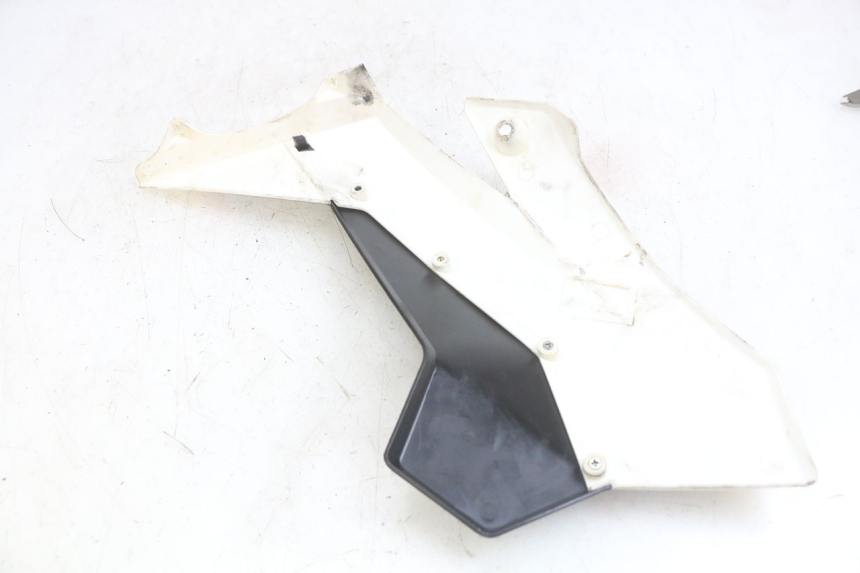 photo de PARAFANGO LATERALE ANTERIORE SINISTRO YCF R-START 125