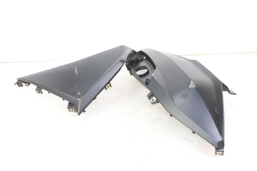 photo de PARAFANGO LATERALE ANTERIORE SINISTRO SYM JET 14 4T 50 (2018 - 2022)