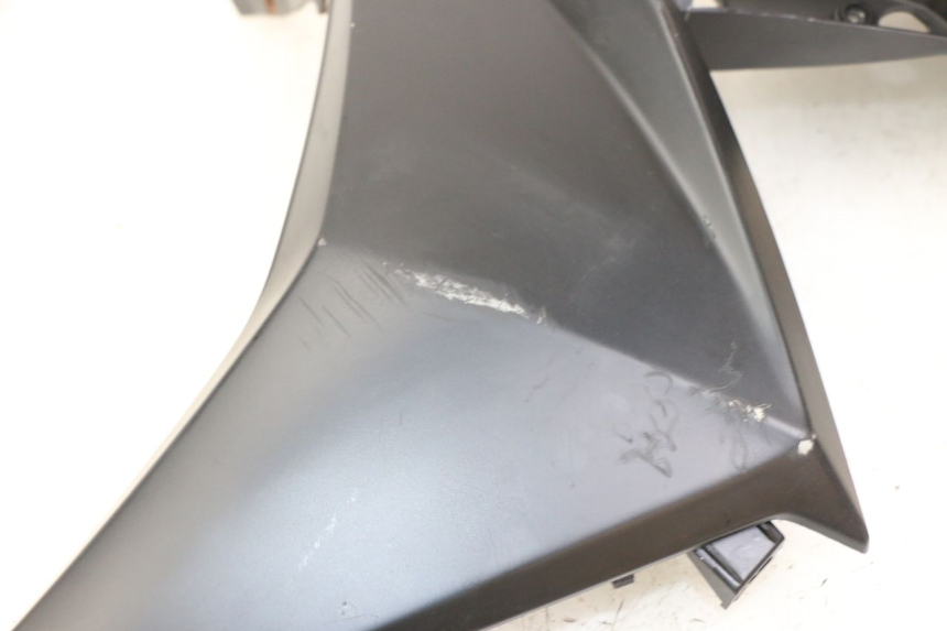 photo de PARAFANGO LATERALE ANTERIORE SINISTRO SYM JET 14 4T 50 (2018 - 2022)