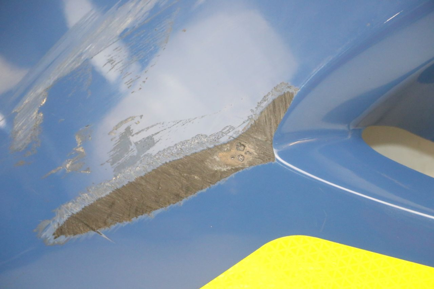 photo de FIANCO LATERALE ANTERIORE SINISTRO YAMAHA TDM ABS 900 (2002 - 2014) - Marcature e riferimenti originali