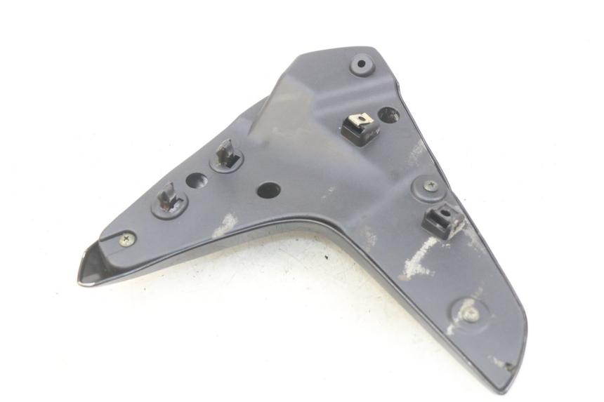 photo de PARAFANGO LATERALE ANTERIORE SINISTRO SYM WOLF SB 125 (2011 - 2018)